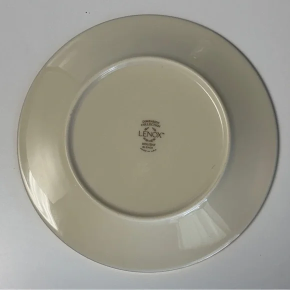 Lenox Holiday Bread & Butter Plate 6.25" Holly Berry 24K Gold Trim - Picture 2 of 4